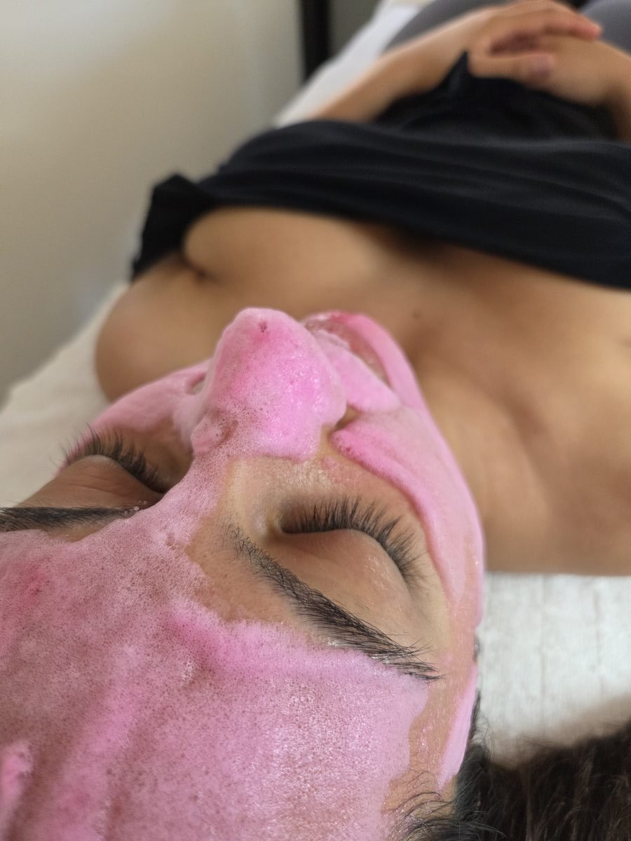 טיפול פנים בקליניקה